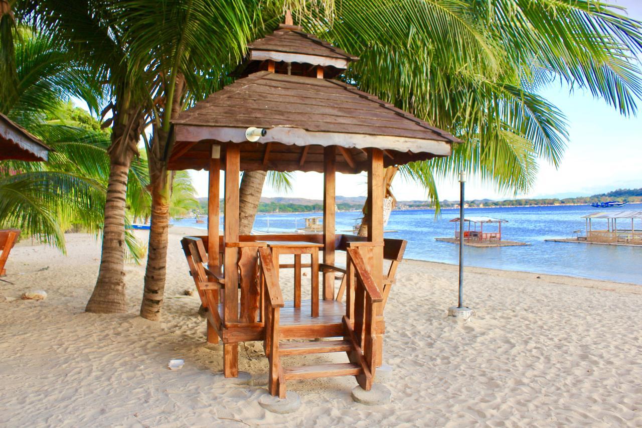 Bella Beach Resort Batangas 利安 外观 照片