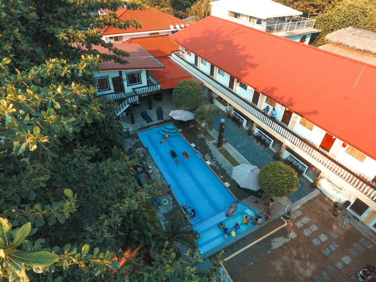 Bella Beach Resort Batangas 利安 外观 照片