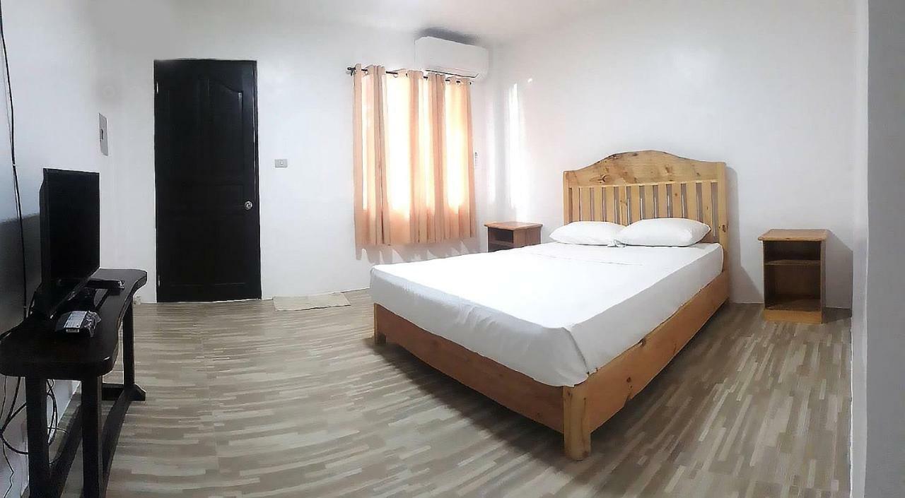 Bella Beach Resort Batangas 利安 外观 照片